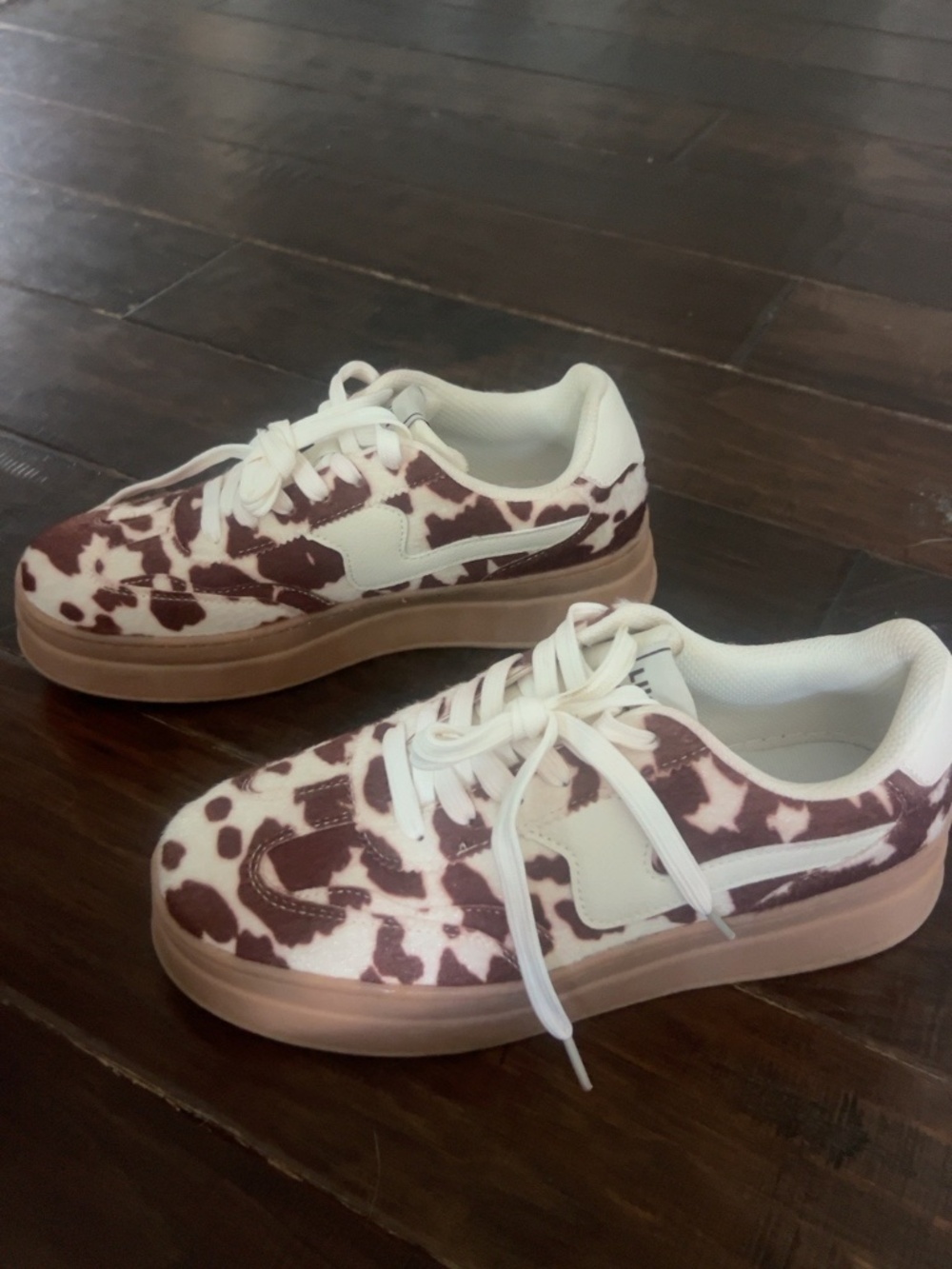 Lucky Step Brown Cow Print Platform Sneakers Size 9